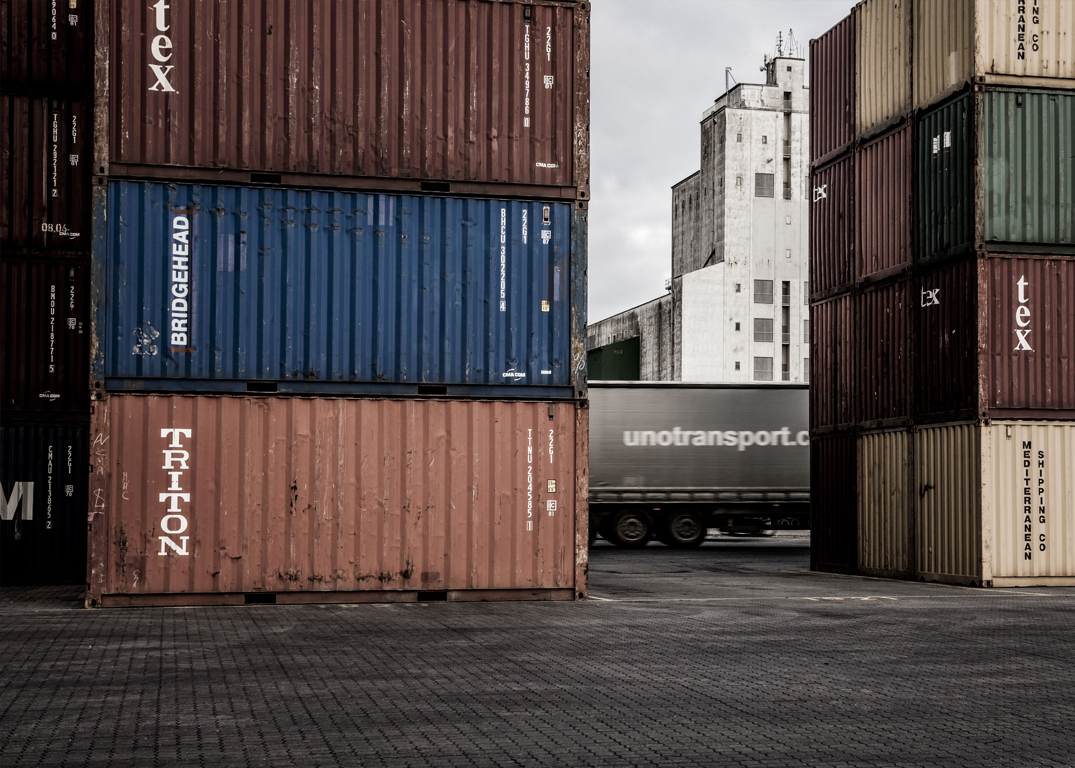 Uno Transport Bund